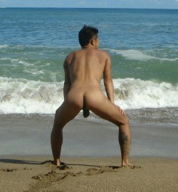 outdooraussiend:  Follow me  at: Aussie Newd Dudes Hairy Men