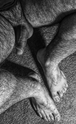 Hairy toes.