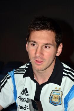 fyleonella:  Lionel Messi during an interview with Estelita Ventura.