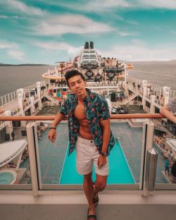 jhwphay: Summer Vibin’ all around #ITSTHESHIP! // 🛳  Endless