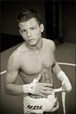 shadowsofsilver:  Jonathan Lipnicki 