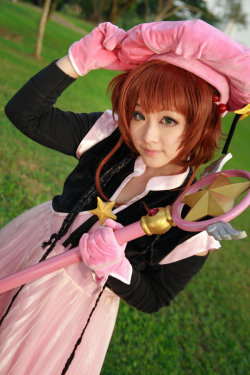 cosplay-photography:  Sakura by ~Xeno-Photography