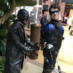 gaycomicgeek:I met the famous @danmorashcosplay today as Nightwing.