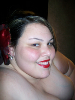 ssbbwsunny:  Follow the blog of SSBBW Sunny, a sexy XXL fat girl