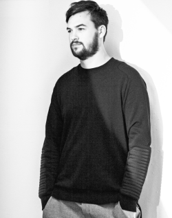 newneattshirt:  Ross Macdonald // Kode 2 Magazine 