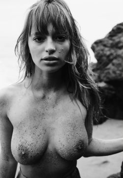 osemag:  TEREZA KACEROVA BY KESLER TRAN