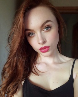 (more girls like this on http://ift.tt/2mVKSF3) Gorgeous Ginger