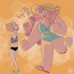 scrym:  bikinis!!!!!!! 