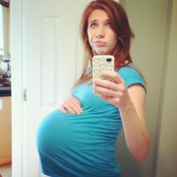 nonudepreg:The beauty of the female pregnant form. Check my facebook