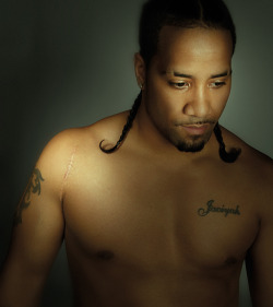 musicloveheartsoul:  Wrestlers displaying their scars: Jey Uso,