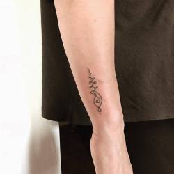 cutelittletattoos:Unalome tattoo on the right wrist. Tattoo Artist: