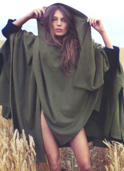 lelaid: Daria Werbowy in Girl of the Golden Field for Vogue Japan,