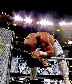theshleld:  AND YOUR NEW NXT NORTH AMERICAN CHAMPION…
