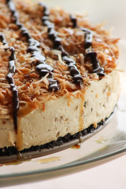 fullcravings:  No Bake Samoa Cheesecake with Oreo Crust
