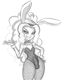 reisartjunk:  Adagio in a bunny girl outfit with and without