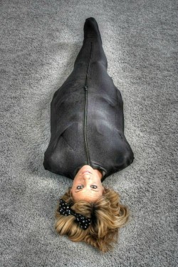 feel-the-switch:  “I see how much you love your sleepsack.