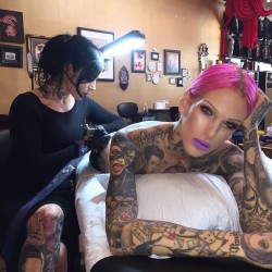 jeffreestar:  I’ve been getting tattooed by @thekatvond for