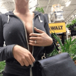 secretsexcloset:  My clothes fall off for power tools.