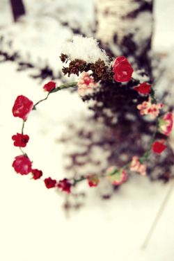 flower crown on @weheartit.com - http://whrt.it/15J925W