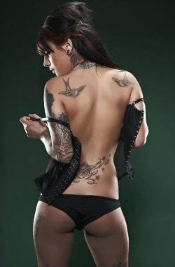 72tattoo:  Roxie Mariee 