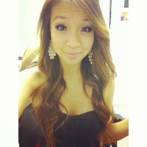 selfieasiangirl:  Super cutie hot Asian babe - TWITTER - @CynthiatnMore Cute Asian Tweets 