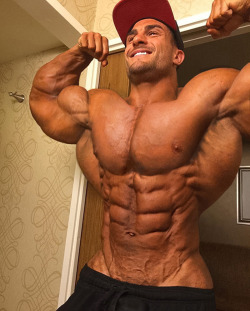 alphamusclehunks:  Sexy, large and in charge. Alpha Muscle Hunks.http://alphamusclehunks.tumblr.com/archive
