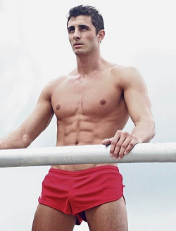 menloveshortshorts:  More Red Shorts