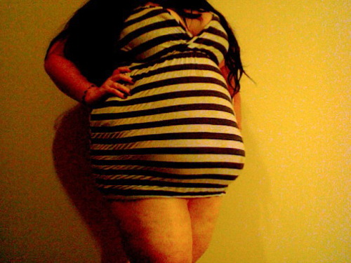 giannagoddess:  Quick questionâ€¦ Does this dress make me look fat?