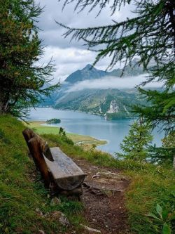 bluepueblo:  Mountain Mist,  Lake Sils, Switzerland photo via