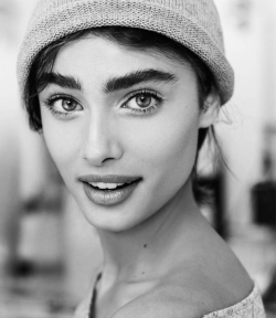 amy-ambrosio:  Taylor Marie Hill by Hasse Nielsen for H&M,