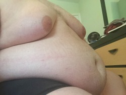 pugginsup:  Flab to spare   Such lovely moobs