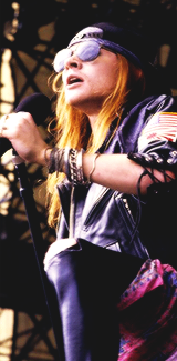 shoutwiththedevil:  Axl Rose performing at the Monsters of Rock