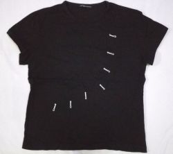 clothjects:masaki matsushima button holes tee