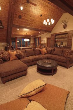 candycoatedcowgirl:  mossyoakmaster:  This house looks amazing,