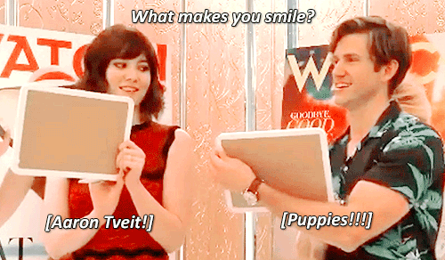 leepacey: [x]  Mary Elizabeth Winstead and Aaron Tveit - “Watch! Magazine” asks the stars of BrainDead “What makes you smile?” (june 2016)