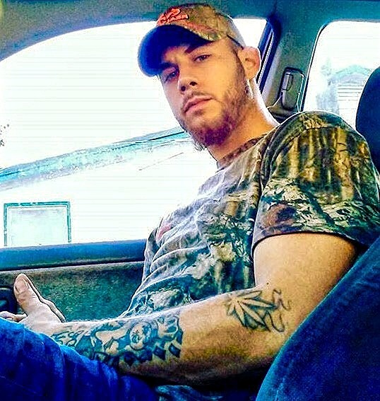 bialphamalemotivation:Follow me on Twitter to see the uncensored