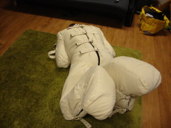 tazdevil-nl: Diaperd and locked in the padded frogsuit. Was a