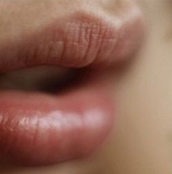 boudoir-and-artistic:  Sensual lips close-up. 