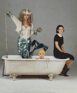 cactuseeds:  supermodelgif:  “Mermaids” Cher, Christina Ricci,