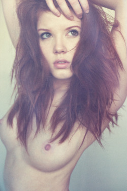 amberrosephoto:  Woah, it’s a self portrait that’s in color. 