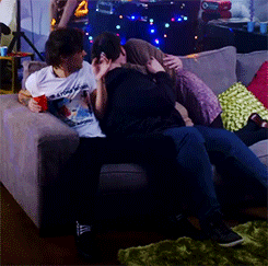 harryandtommo:  x 