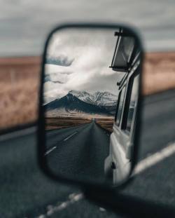 upknorth:  If the mountains are in your mirror you’re going