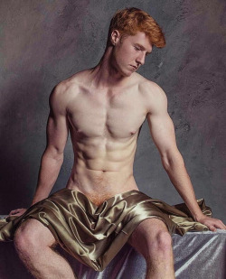 ifuckinglovegingerguys:http://ifuckinglovegingerguys.tumblr.com/