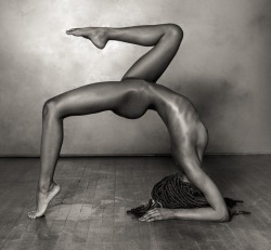 girlsdoingyoga:.