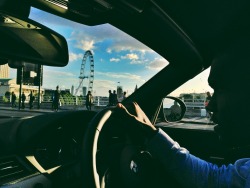 frankocean:  meh, london bridge & the eye. 