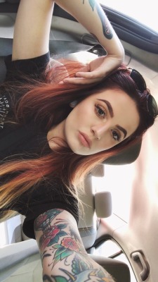 amyhugsx:baby girl, i’m a wild card