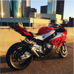 motorcycles-and-more:  BMW S1000RR 