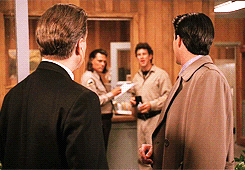 discussedmutually:   Dale Cooper   thumbs up   