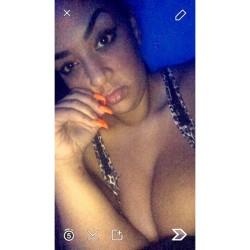 xoxoxomona69:  Snapchat ; nena_venezolana 👽