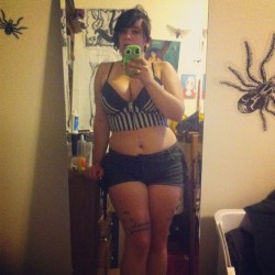 bbwbounty:  darkstalkergirl:  Fuck it! Outfit for Mayhem! #chubbyanddontcare